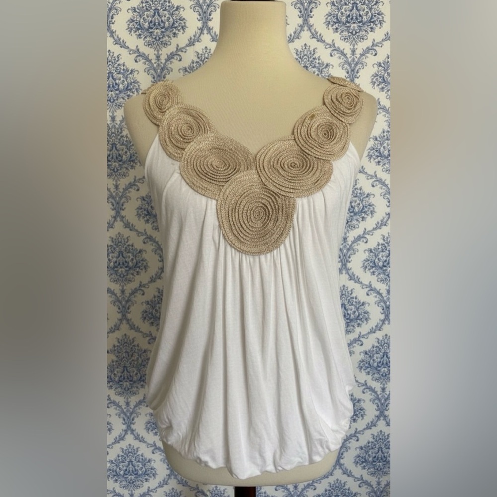 Body Central White Beige Rosette applique Y2K 2000s USA made Top Size Small